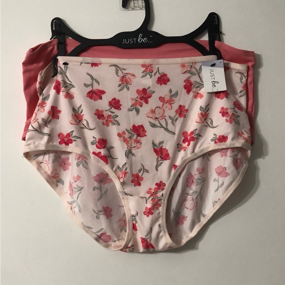2 pieces Women’s hipster Panties pull peach floral, pink.Size plus 1X